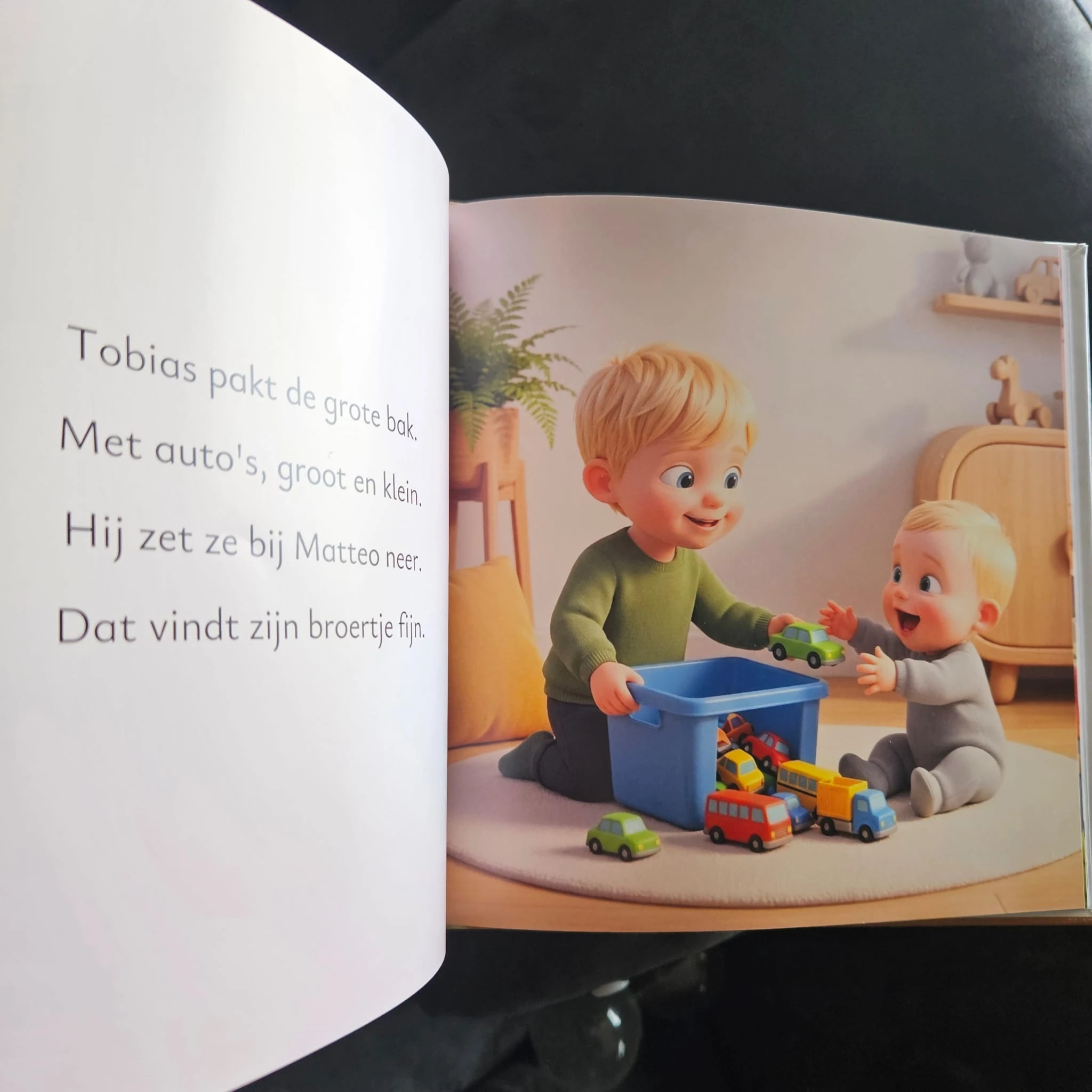 Binnenpagina van een gepersonaliseerd kinderboek met naam (naam zichtbaar)